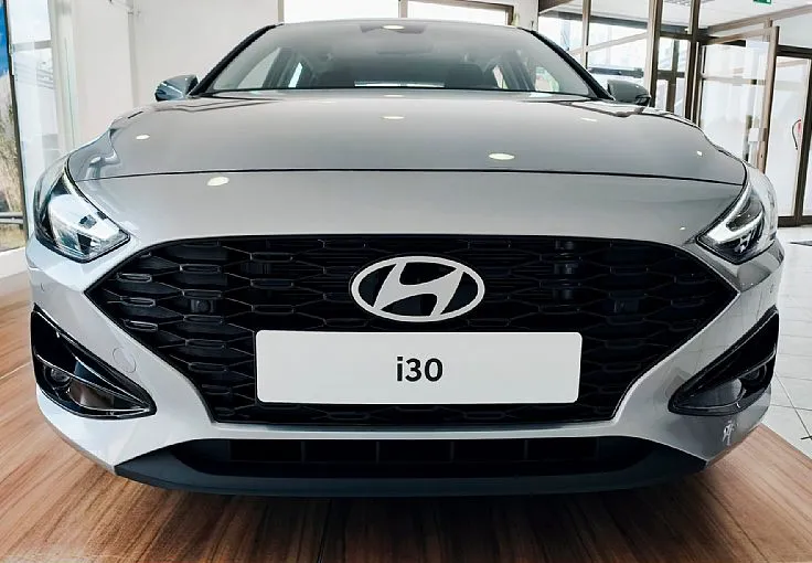 Zunanja slika - Hyundai i30 - 1.6 T-GDI STYLE AVT-WINTER-ALU 16 COL-LED-VIDEO - 2