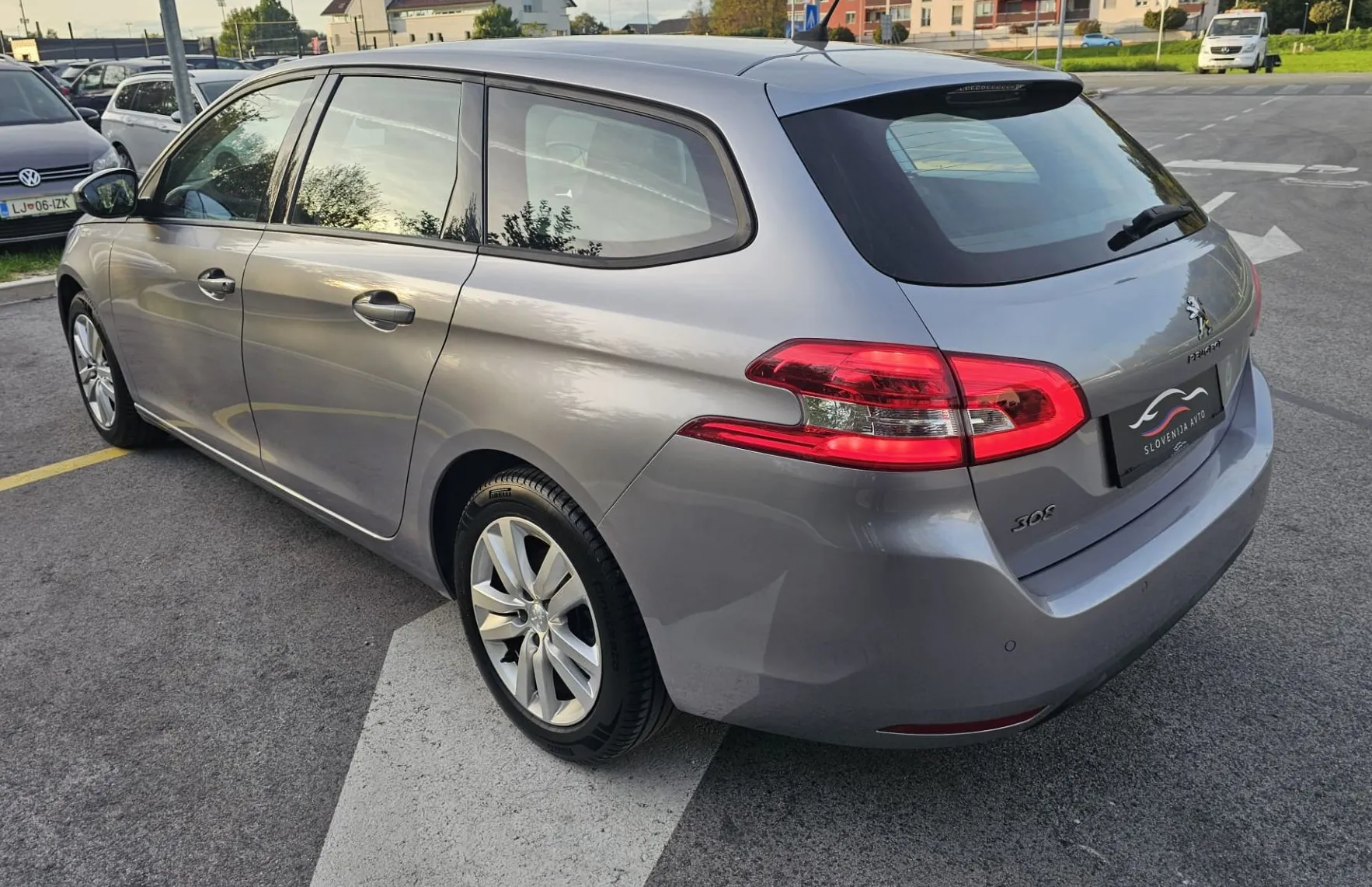 Zunanja slika - Peugeot 308 - SW 1.5 BlueHDi 130 Pack Avt.|2xpdc|alu|navi|led - 6