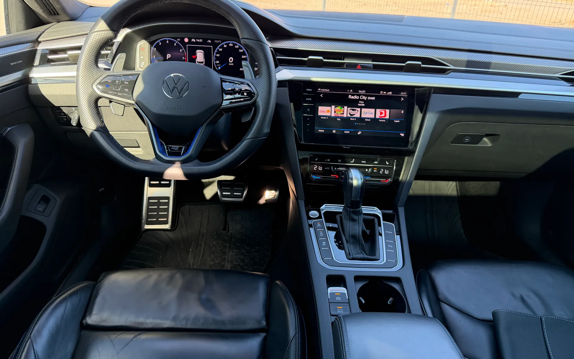 Notranja slika - Volkswagen - Arteon SB 2,0 TSI BMT R-Line DSG - 9