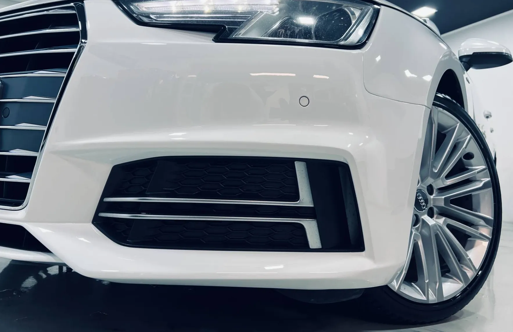 Zunanja slika - Audi A4 - Avant 2.0 TDI S-Line 110  150  PDC-NAVI-ALU18-XENON - 17