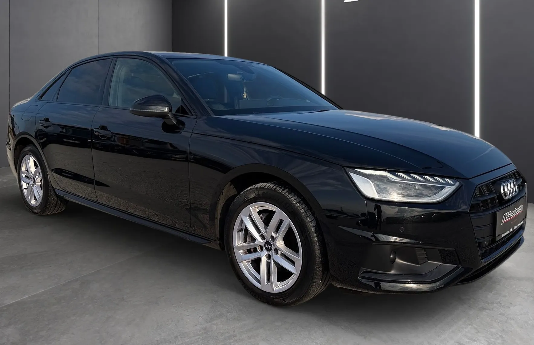 Zunanja slika - Audi A4 - 40 TDI S tronic advanced-Usnje-ACC-PDC-Navigacija. - 2