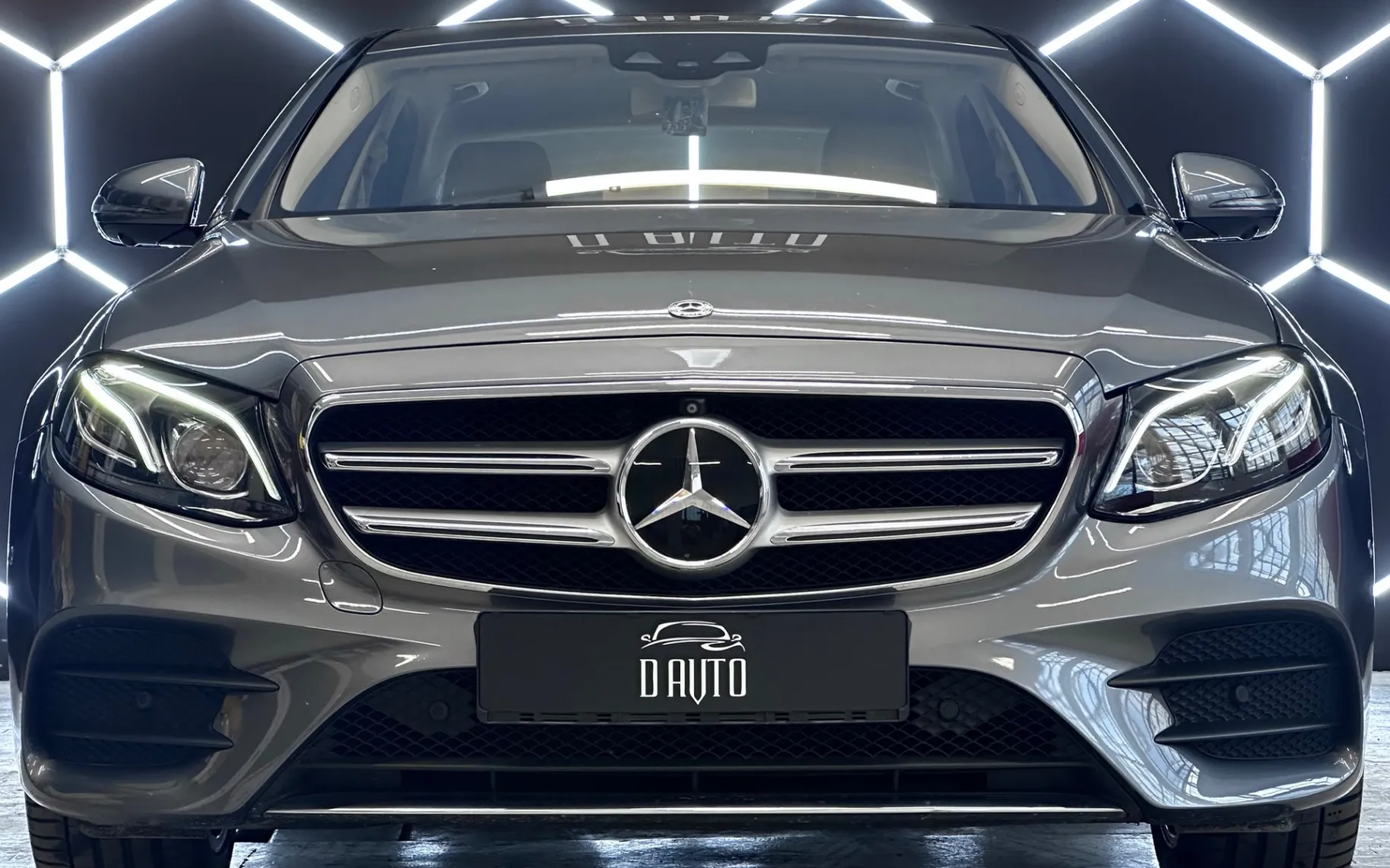 Zunanja slika - Mercedes-Benz E-Razred - E 220 d 4MATIC AMG+MULTIBEAM+VIRTUAL+360KAMERA+19” - 2
