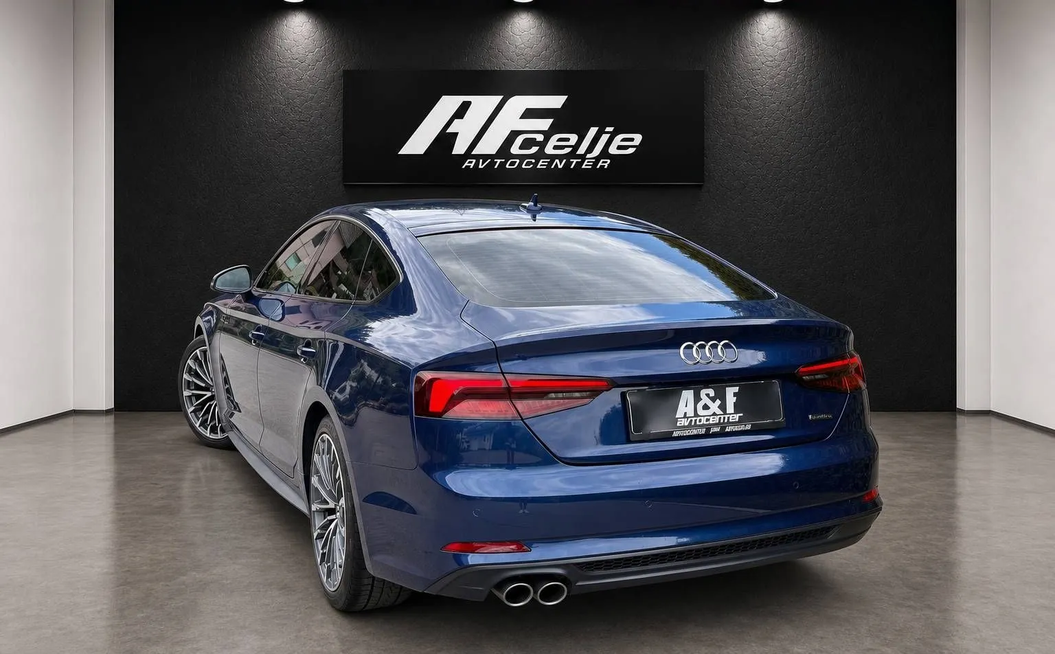 Notranja slika - Audi A5 Sportback - 3.0 TDI-Q-4x4-3x S LINE-MASAŽA-LIZING ZA TUJCE... - 7