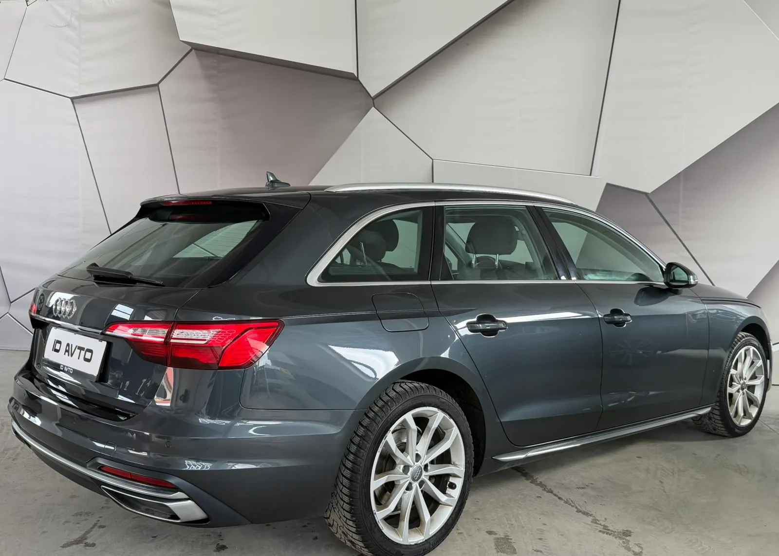 Zunanja slika - Audi A4 - Avant 30 AUT. - 4