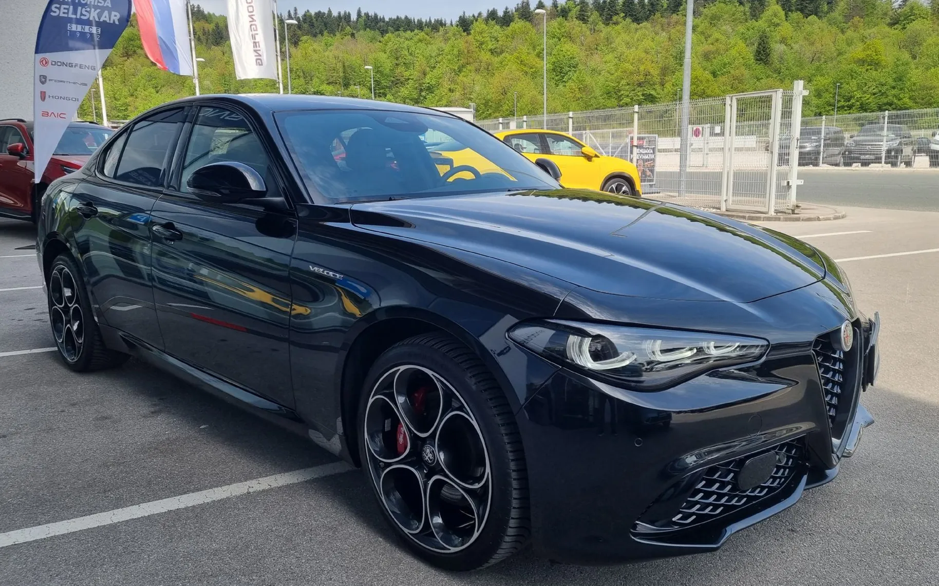 Zunanja slika - Alfa Romeo Giulia - 2.0 Turbo 280 Q4 Veloce - KOT NOVO - SAMO 9.022KM - 3