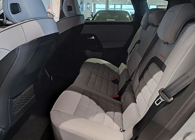Zunanja slika - Citroën C5 Aircross - PLUS Hibrid 145 avtomatik  + masažni sedeži - 9