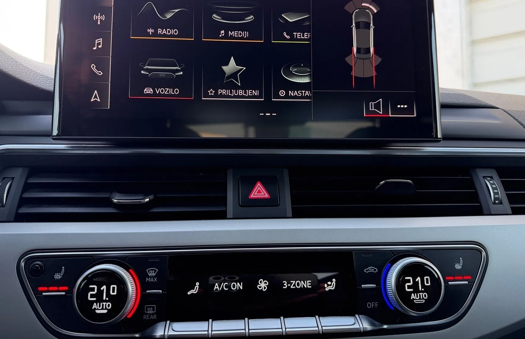 Zunanja slika - Audi A4 - 40 TDI S tronic advanced-Usnje-ACC-PDC-Navigacija. - 17