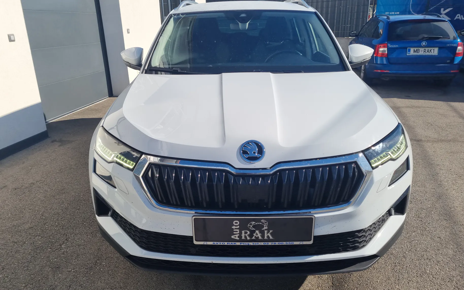Zunanja slika - Škoda Karoq - 2.0 TDI Style SLO,76404 KM - 3