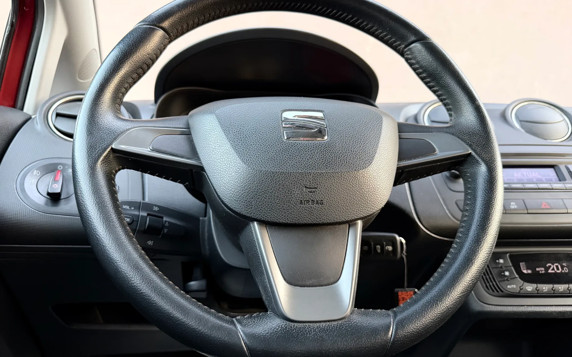 Zunanja slika - Seat Ibiza - 1.4 16V STYLE 2.LASTNIK 5 VRAT KLIMA SLO.VOZILO - 14