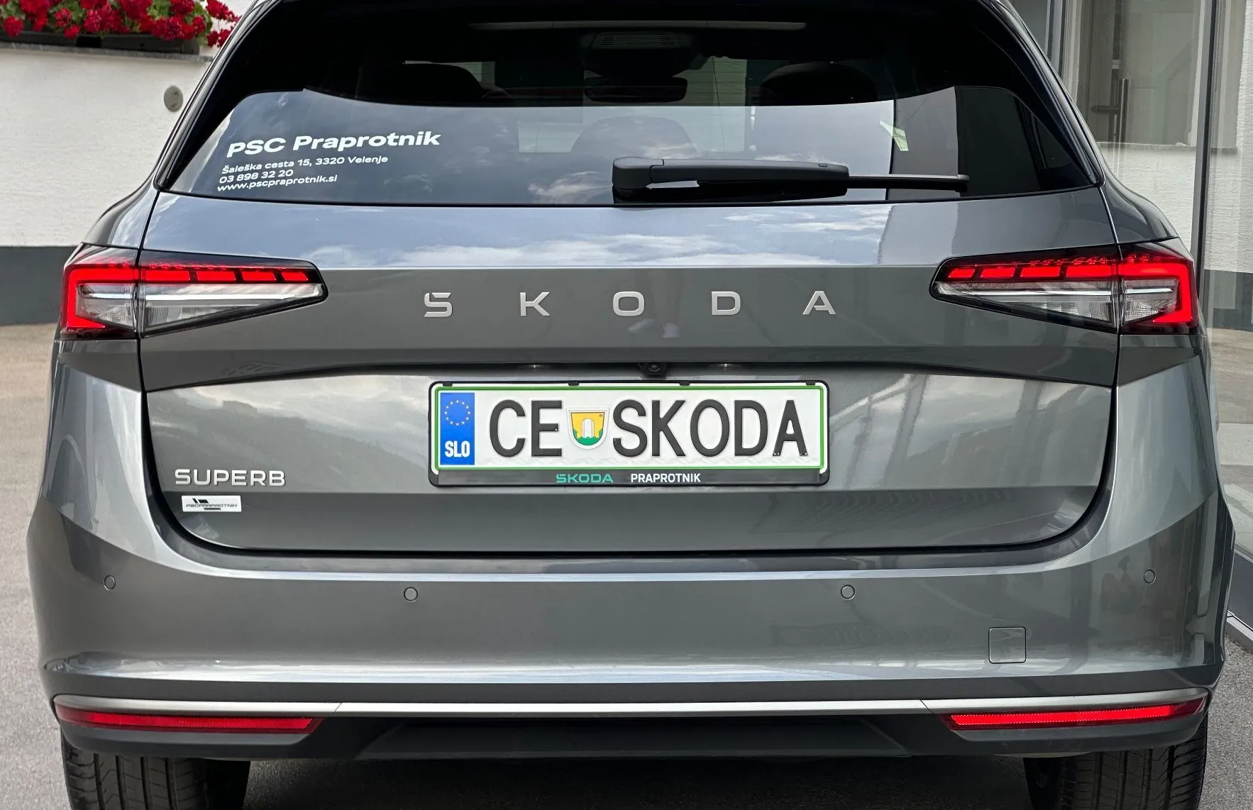 Zunanja slika - Škoda Superb - Combi L K 2.0 TSI DSG - 8