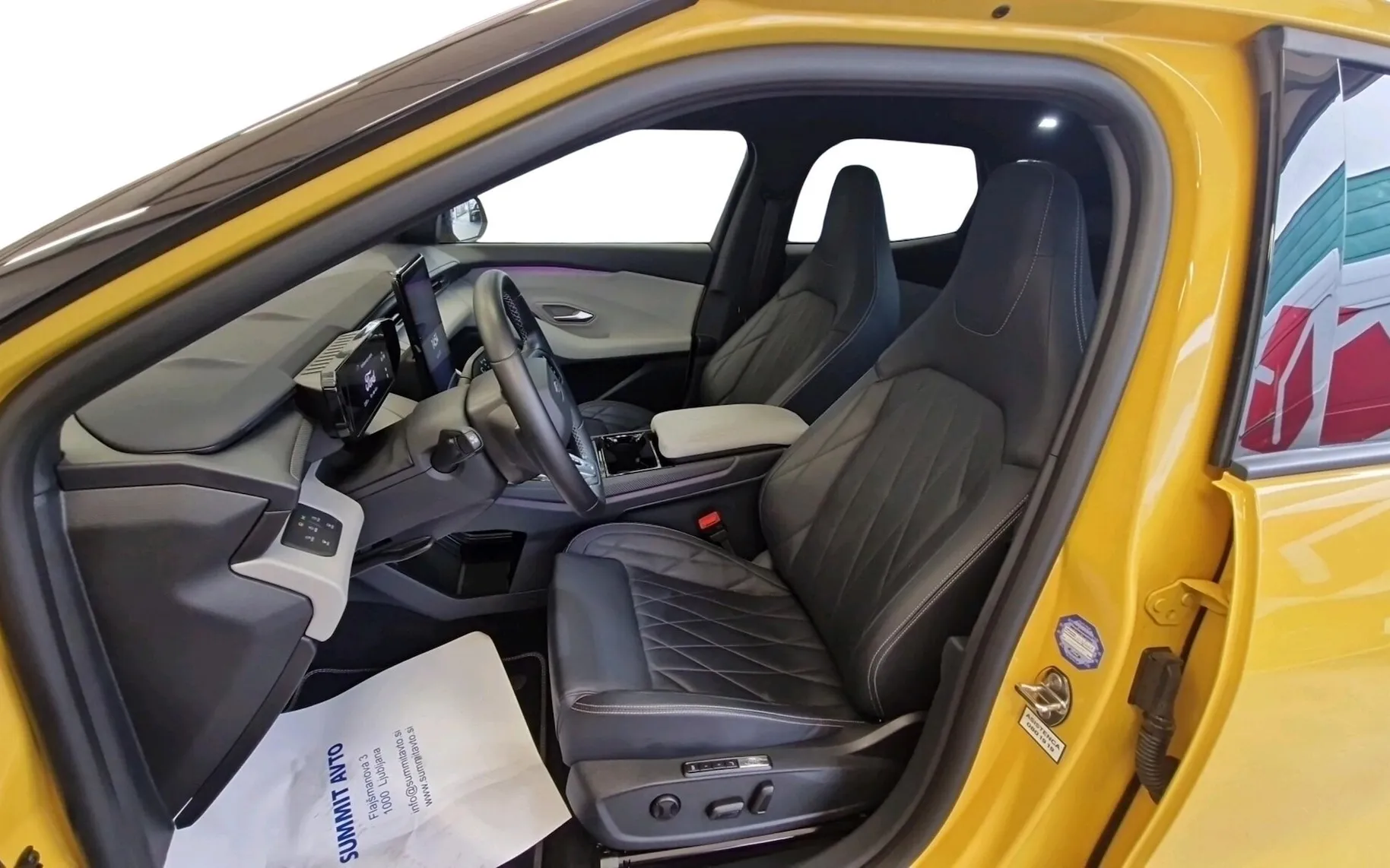 Zunanja slika - Ford Capri - AWD Extended Range  79 kWh   Premium-SLO-RADAR-HUD - 4