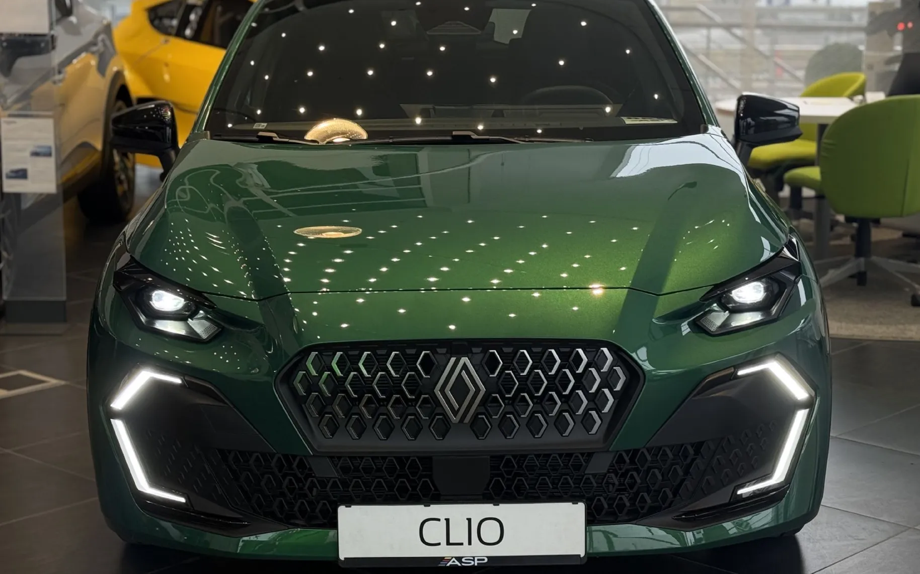Zunanja slika - Renault Clio - techno TCE 115 - 2