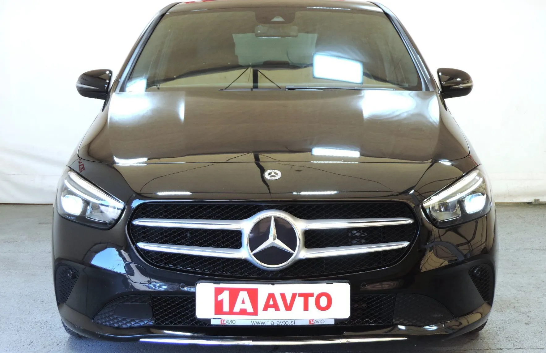 Zunanja slika - Mercedes-Benz B-Razred - B 180 d Avt. LED-KAMEERA-MRTVI KOT - 2