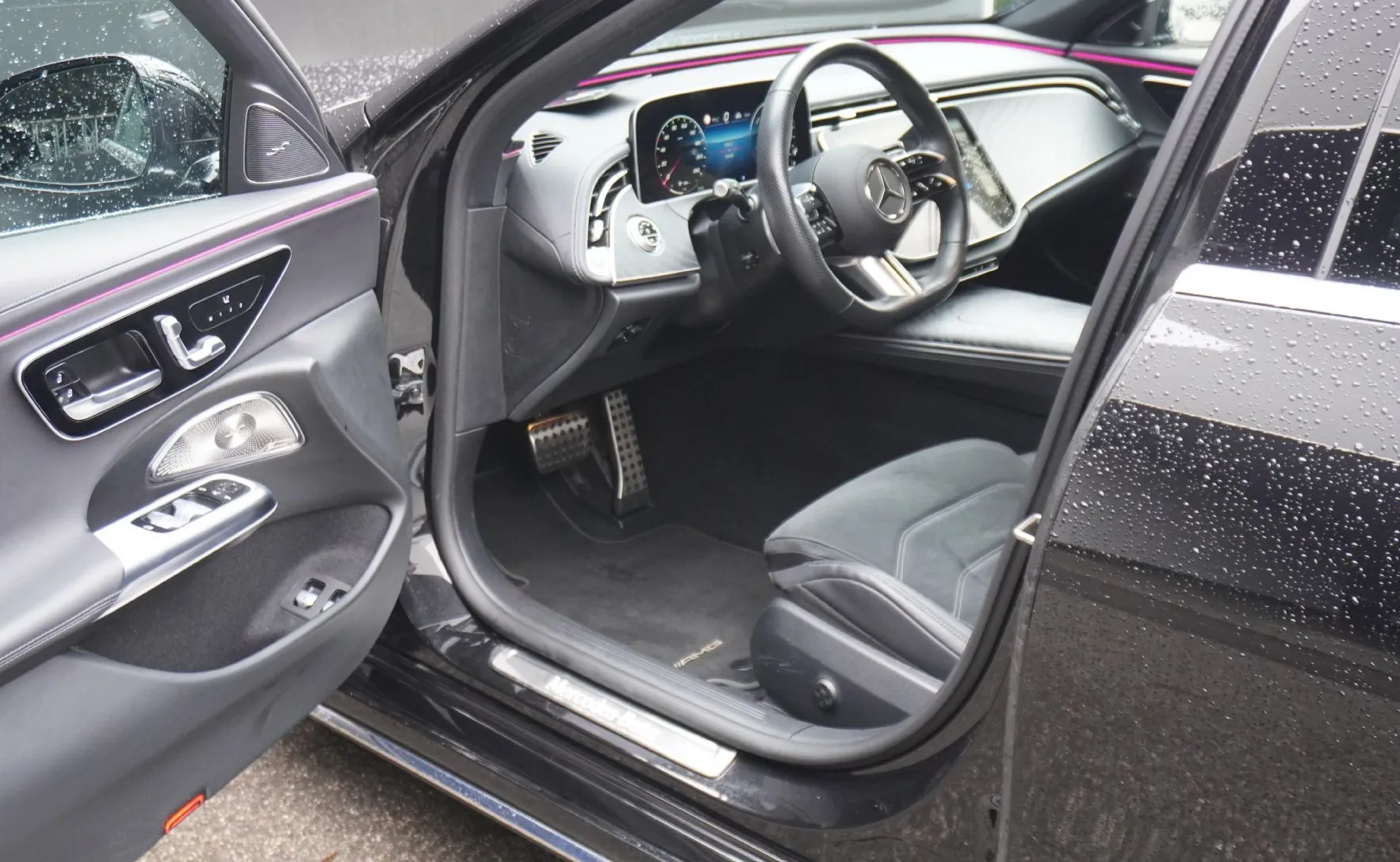 Zunanja slika - Mercedes-Benz E-Razred - E 300 e T AMG LINE - 6