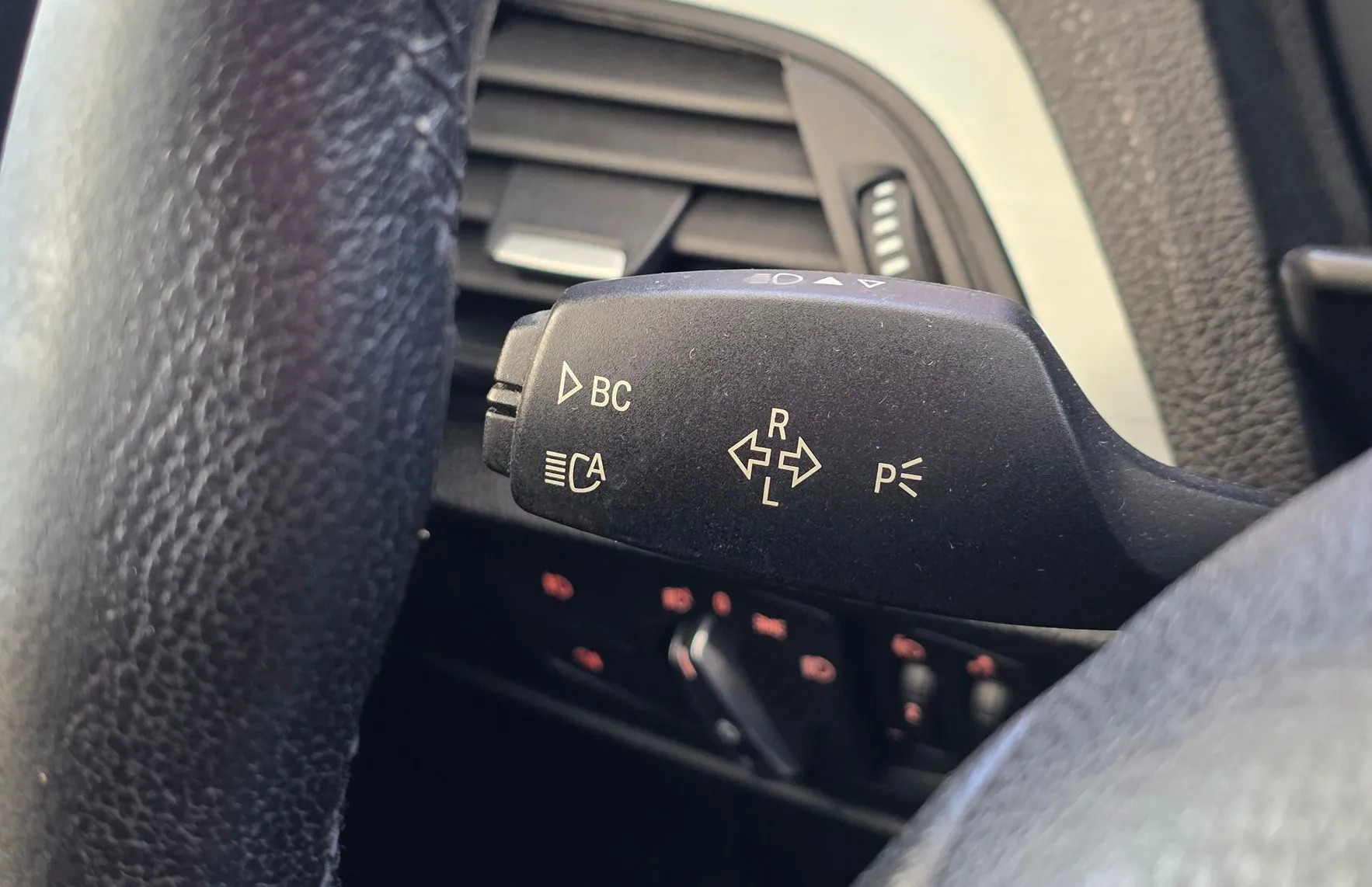 Zunanja slika - BMW Serija 1 - : 118d Sport - LED - TEMP. - GR. SED. - NAVIGACIJA - 15