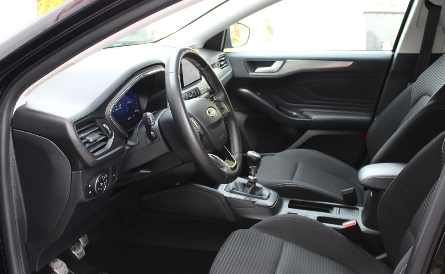 Zunanja slika - Ford Focus - 1.5 EcoBlue 88 kW TITANIUM X-VIRTUAL-KEYLESS GO - 12