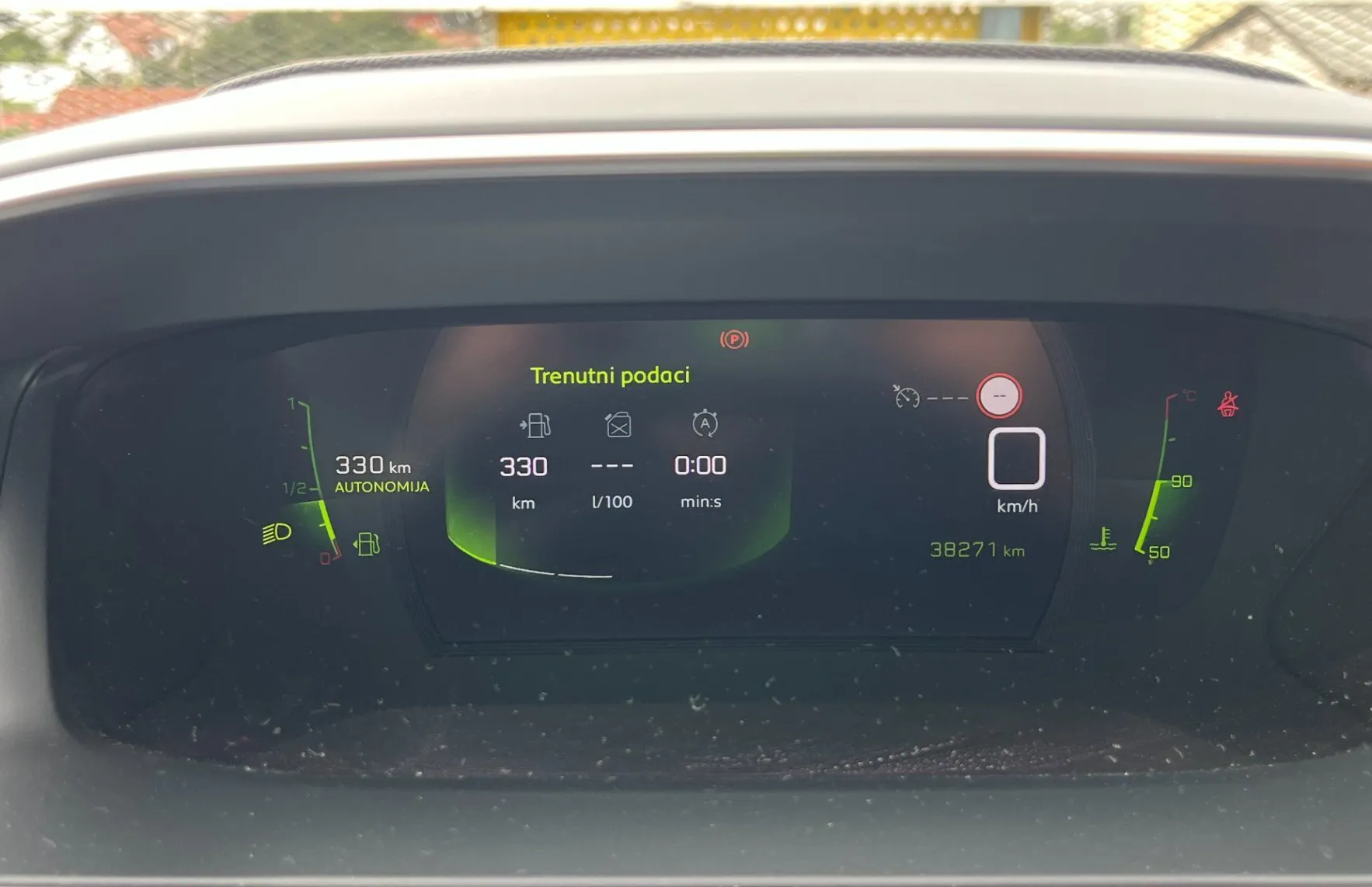 Zunanja slika - Peugeot 2008 - reTech 100 Allure Pack LED. 180° POGLED. NAVI. SLO - 15
