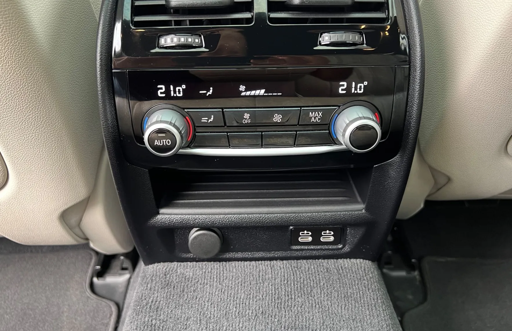 Zunanja slika - BMW Serija 5 - Touring: 530d M Sport Pano Vl. kljuka Laser - 18