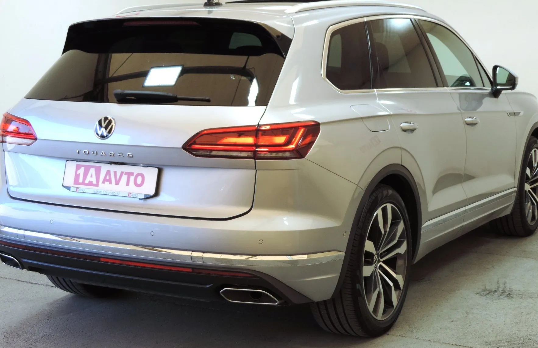 Zunanja slika - VW Touareg - 4motion V6 TDI BMT  Tiptronic ACC-360KAMERE-ZRAČNO - 5