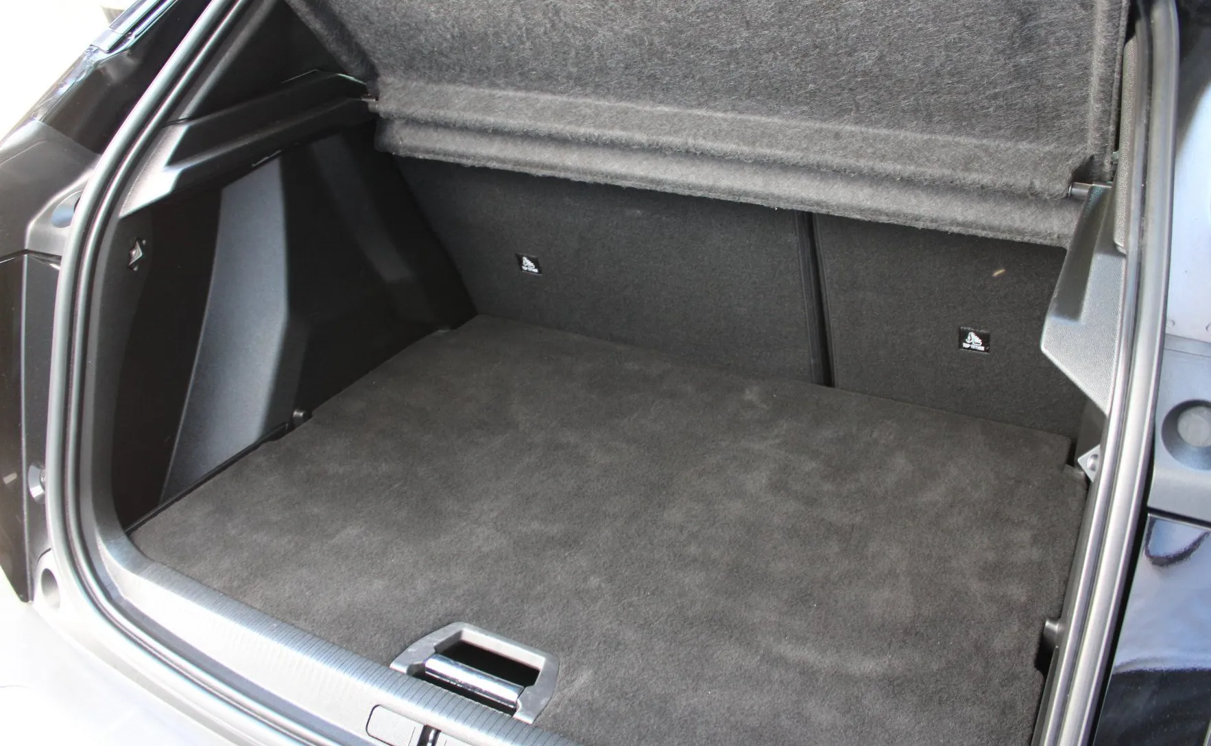 Zunanja slika - Peugeot 2008 - 1.2 PureTech 130 S S Active Pack Avt. - 16