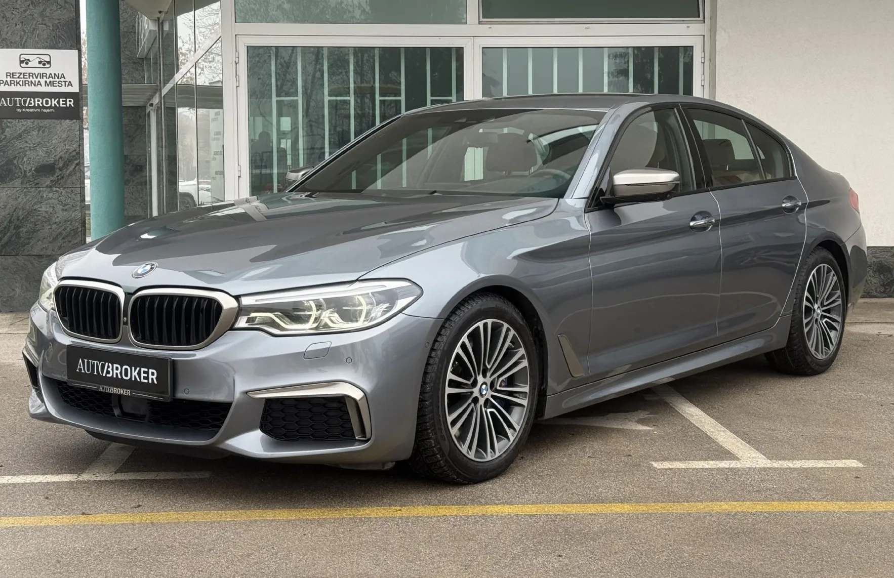 Zunanja slika - BMW Serija 5 - : M550i xDrive – masaža. HUD. M paket. WEBASTO - 1