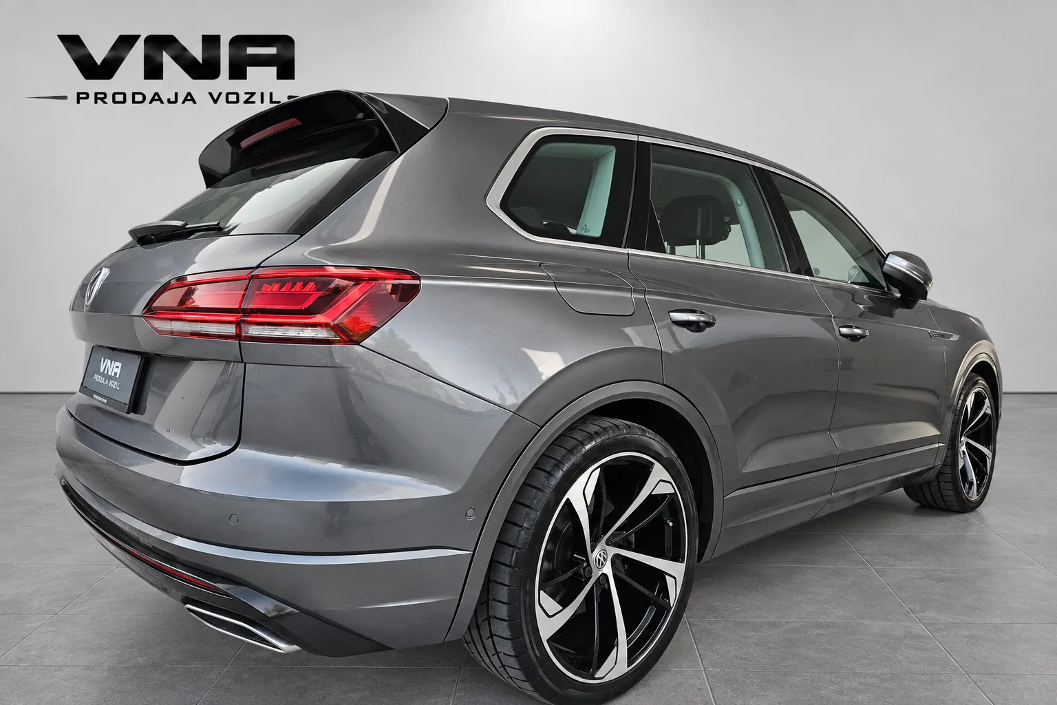 Zunanja slika - Volkswagen Touareg - 4motion V6 TDI R-Line |VIRTUAL|ZRAK|KLJUKA|KAMERA| - 6
