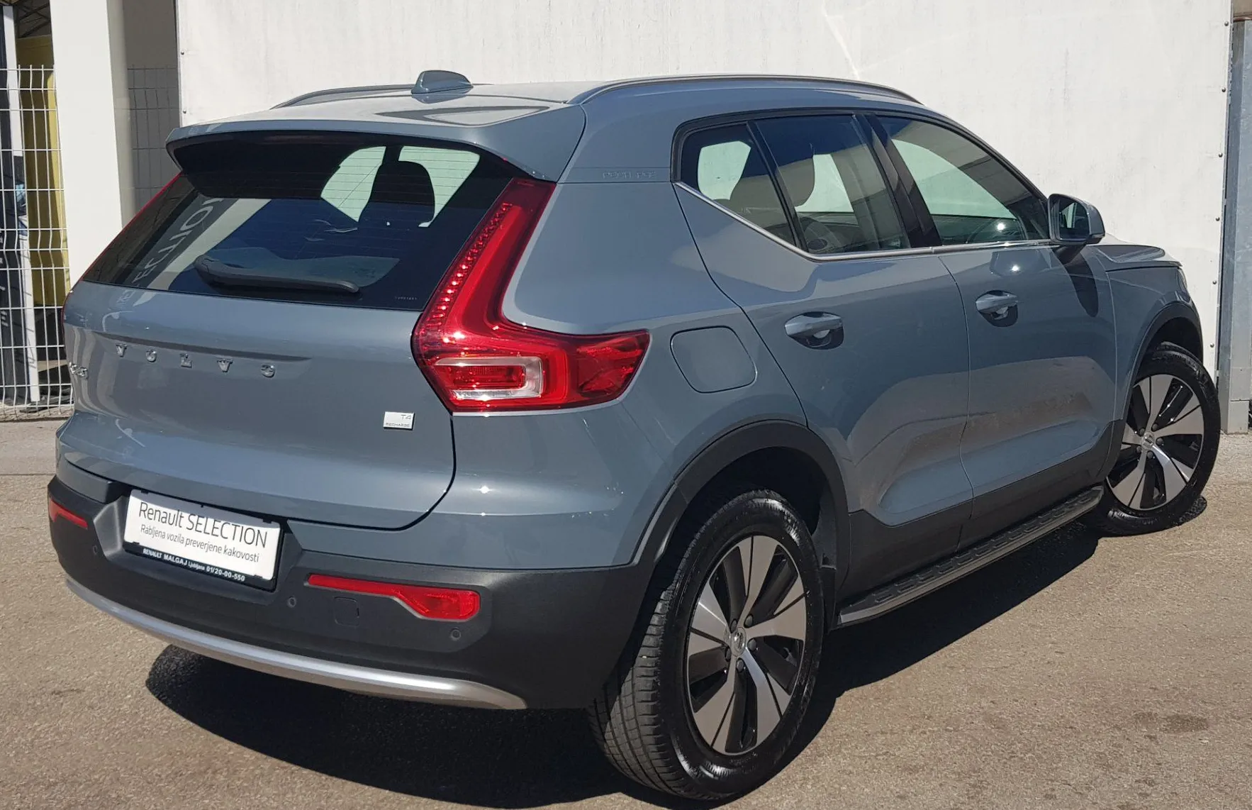 Zunanja slika - Volvo XC40 - T4 Recharge Twin Engine Inscription KAMERA PRIKLOP - 5
