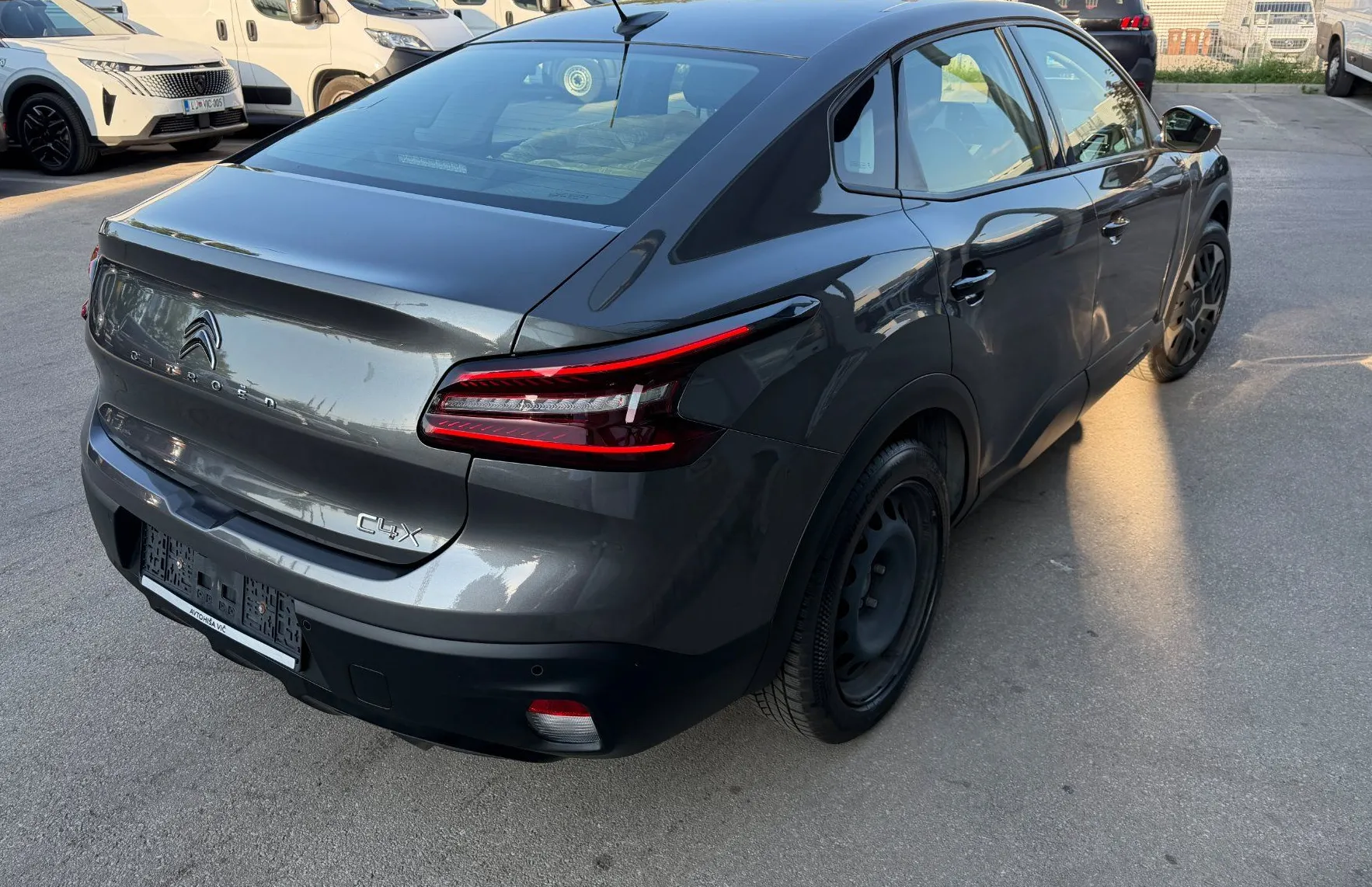 Zunanja slika - Citroën C4 X - Feel 1.2 Puretech 100 1.LASTNIK SLO - 3