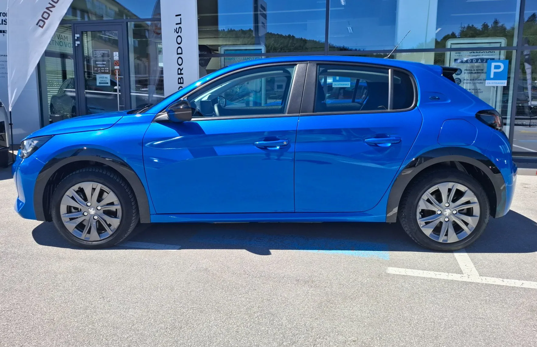 Zunanja slika - Peugeot 208 - EV 100KW - 3000€ SUBVENCIJE - POVRNITEV DDV-ja - 5