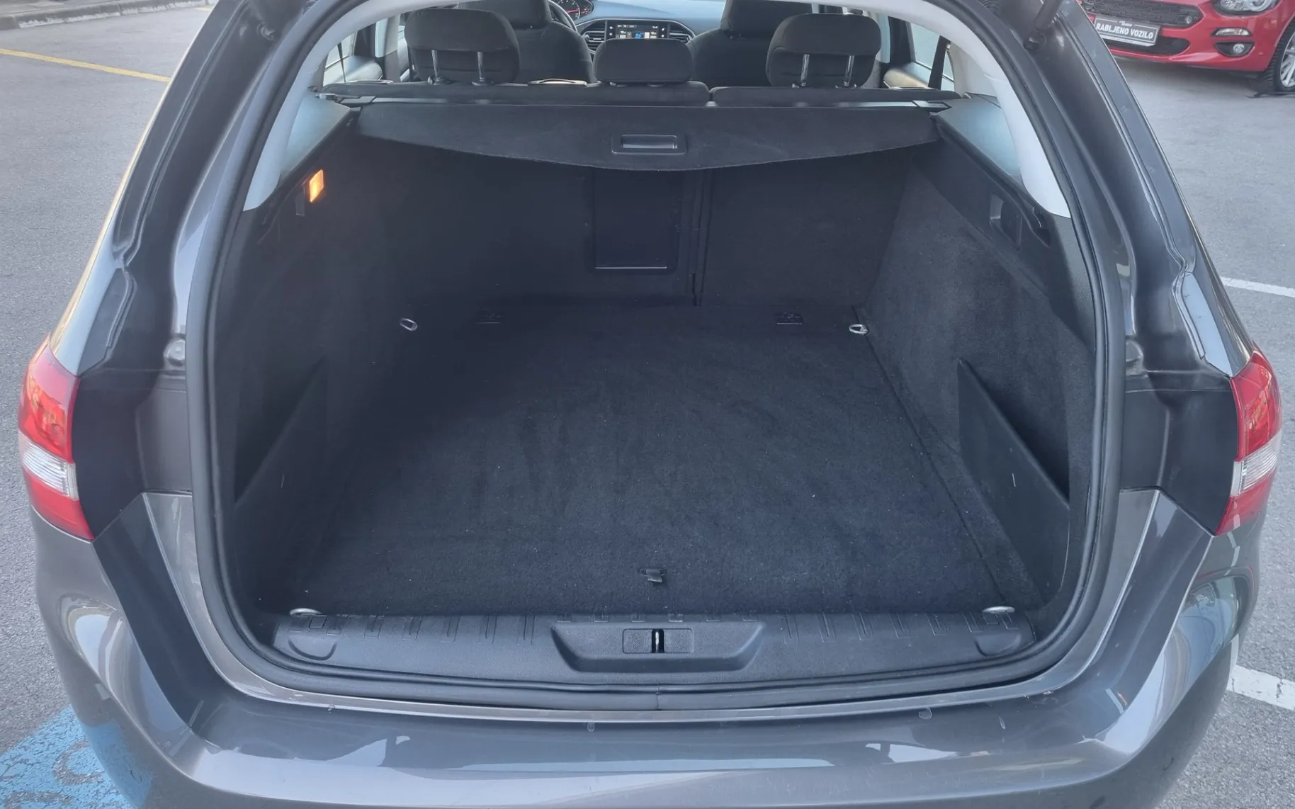 Zunanja slika - Peugeot 308 - SW 1.6 BHDI Avtomatik - SLOVENSKO POREKLO - 2