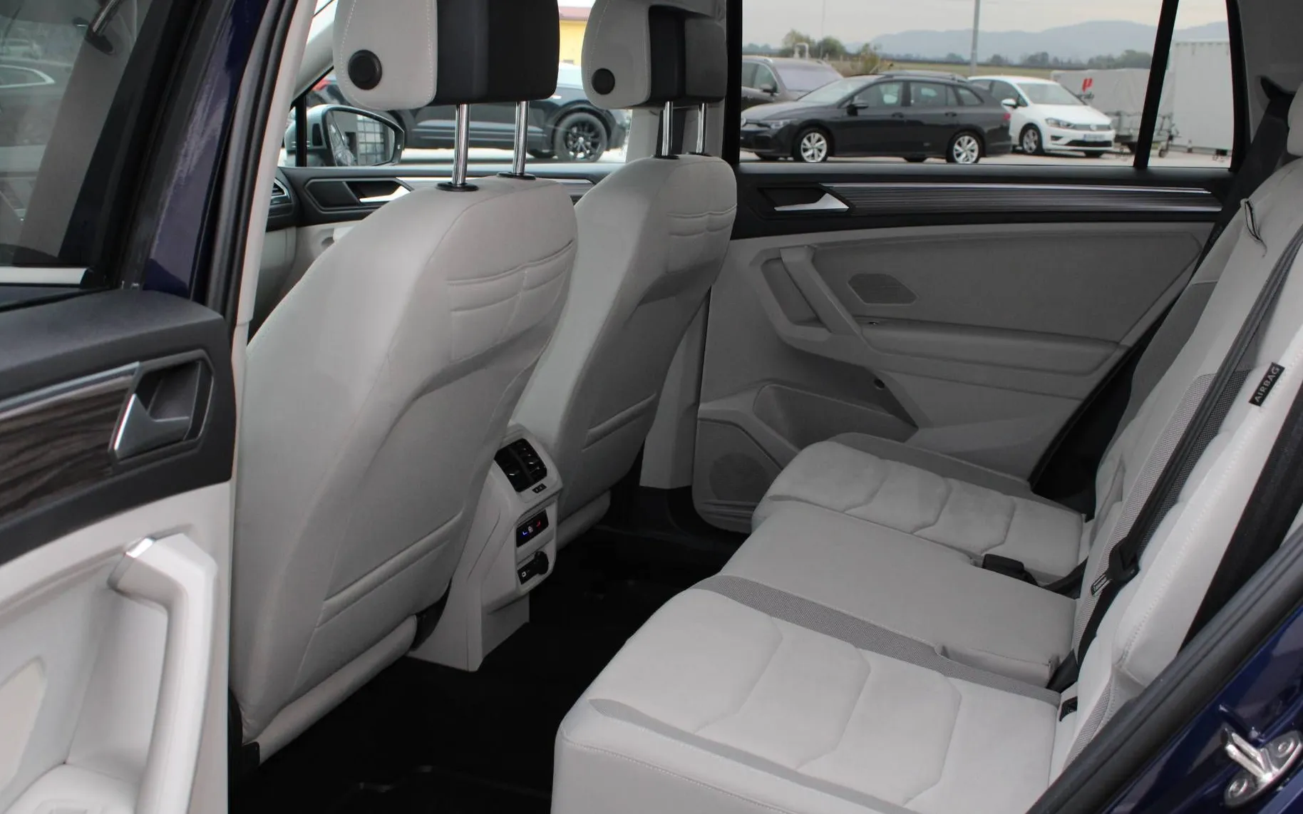 Zunanja slika - Volkswagen Tiguan Allspace - 2.0 TDI 4MOTION DCC VIRTUAL HEAD UP ACC IQ MATRIX - 12