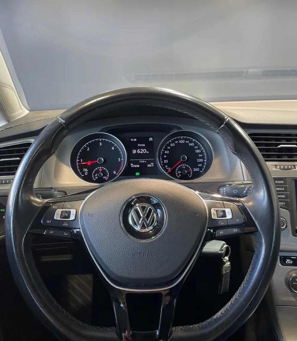 Zunanja slika - VW Golf - 1.LASTNIK-R LINE-PANORAMA-KAMERA-LED-TEMPOMAT-ALU - 17