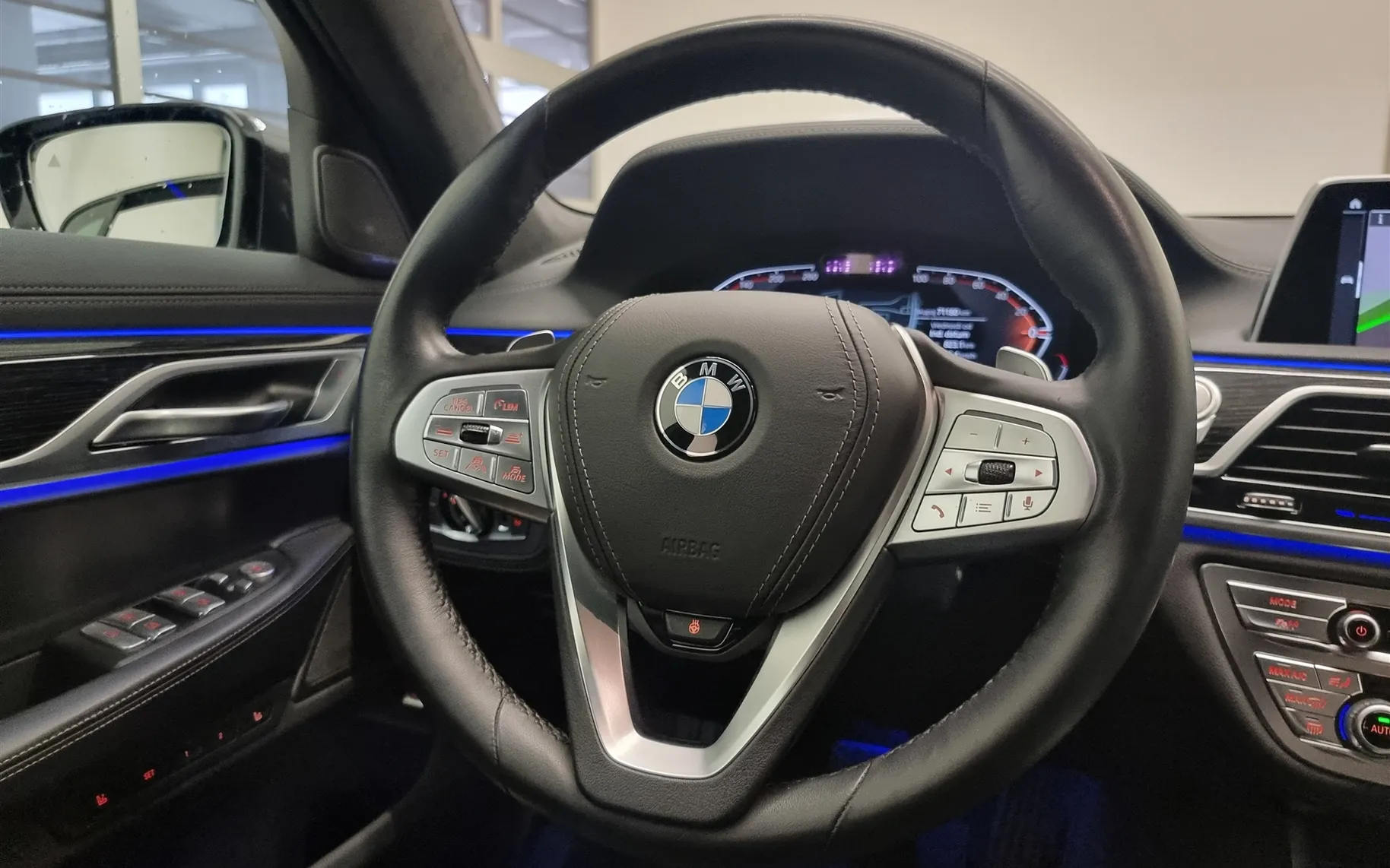 Zunanja slika - BMW Serija 7 - 730d xDrive - 22
