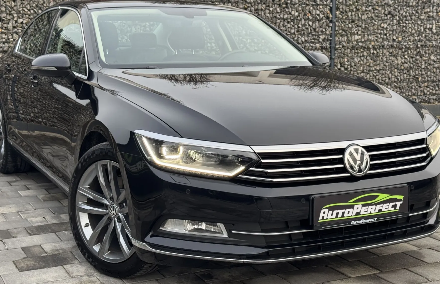 Zunanja slika - Volkswagen Passat - 1.4 TSI HIGHLINE|KAM|USNJE|ACC|PANO|GR.SED|NAVI - 1