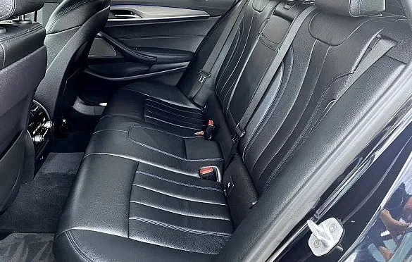 Zunanja slika - BMW Serija 5 - Touring: M-SPORT 530d xDrive HARMAN KARDON MEMORY - 4