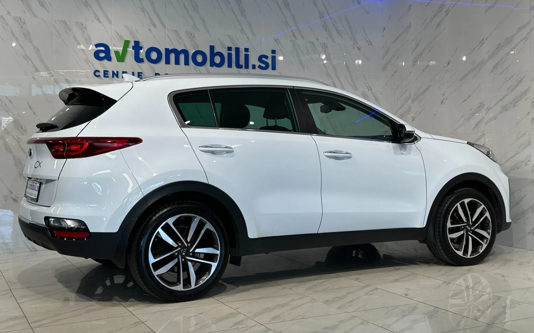 Zunanja slika - KIA Sportage - 1.6 CRDI - Slovensko vozilo - Kamera... - 5