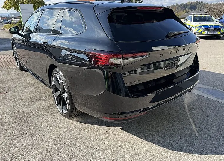Zunanja slika - Škoda Superb - 1.5 TSI PHEV Sportline Combi 150 kW DSG - AKCIJA - - 5