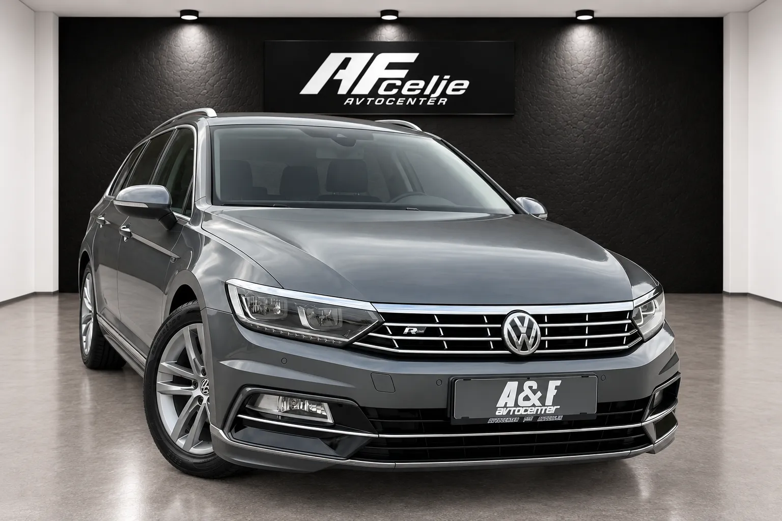 Zunanja slika - Volkswagen Passat Variant - 2.0 TDI-DSG-R LINE-140KW-LIZING ZA TUJCE-FUL LED- - 3