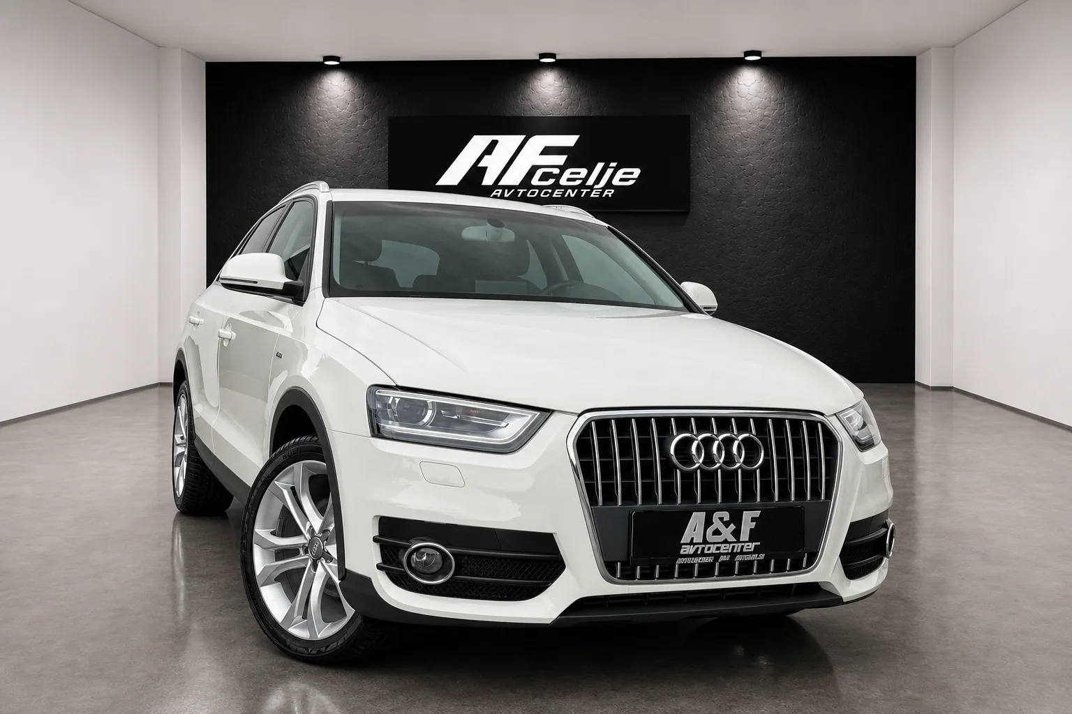 Zunanja slika - Audi Q3 - 2.0 TDI-91.000km-1 LASTNIK-LIZING ZA TUJCE-XENON.. - 3