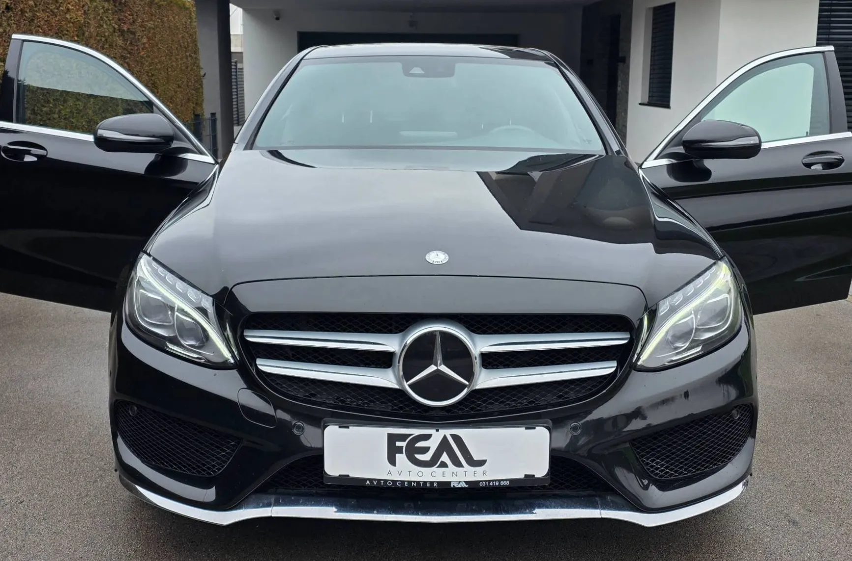 Zunanja slika - Mercedes-Benz C-Razred - 250CDI-AVT-AMG LINE-1 LASTNIK-SERVISNA KNJIGA-ACC - 7