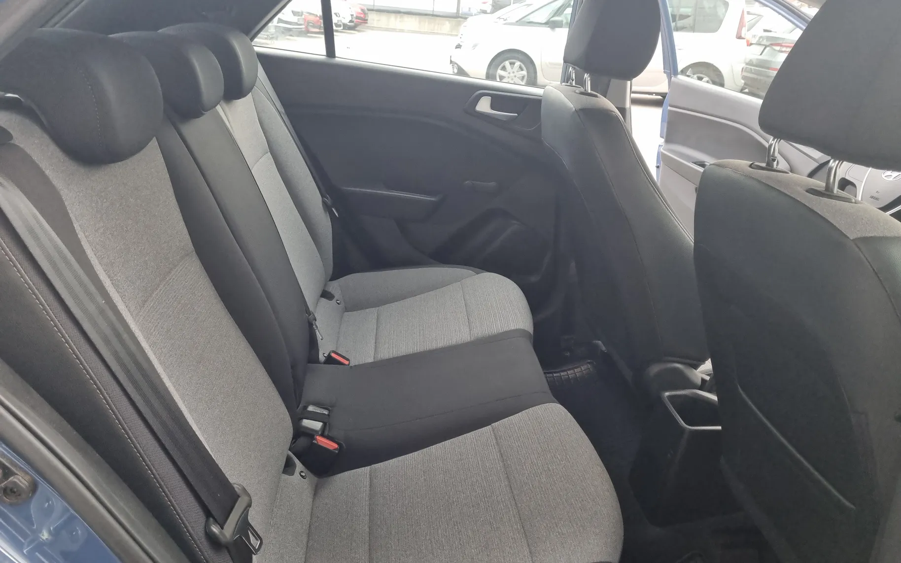 Zunanja slika - Hyundai i20 - 1.25 Life 87143 KM, 1.LASTNIK,SERVISNA - 8