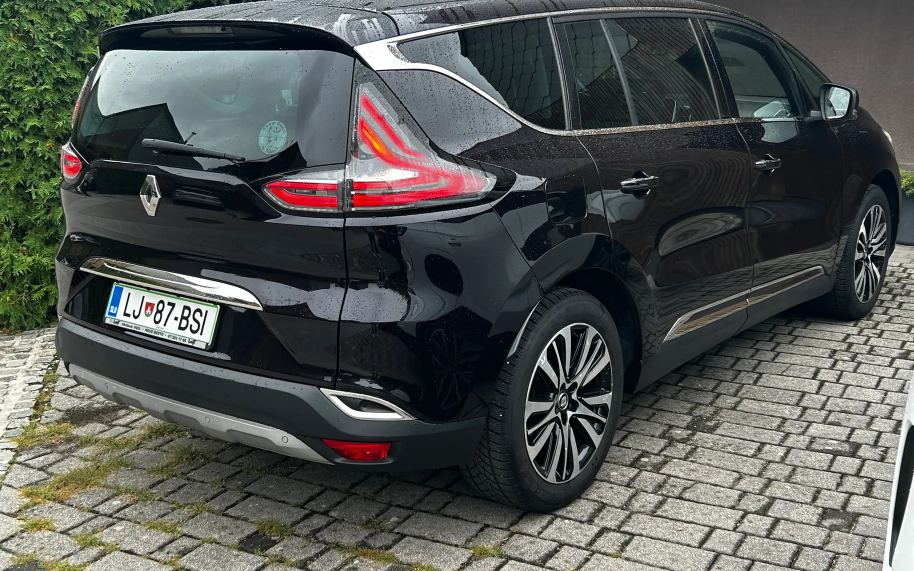 Zunanja slika - Renault Espace - INITIALE PARIS, 1,6 DCI AUT, 7sedežev - 1