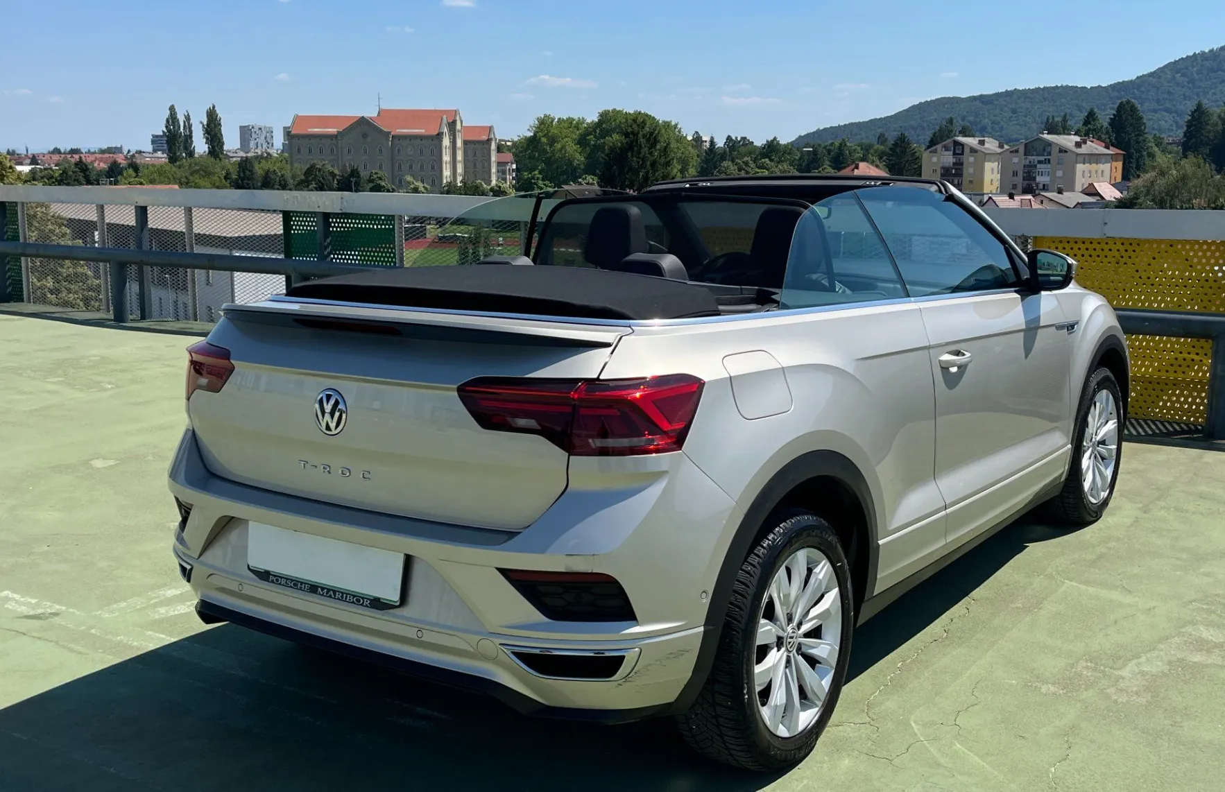 Zunanja slika - VW T-Roc - Cabriolet 1.5 TSI R-Line DSG. LED. NAVI. VZR. KAM. 2X PDC - 5