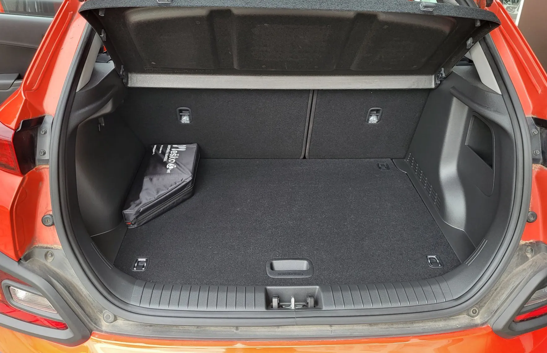 Zunanja slika - Hyundai Kona - 1.0 T-GDI 120 slo-1last-servisira-ac-el.paket-... - 16