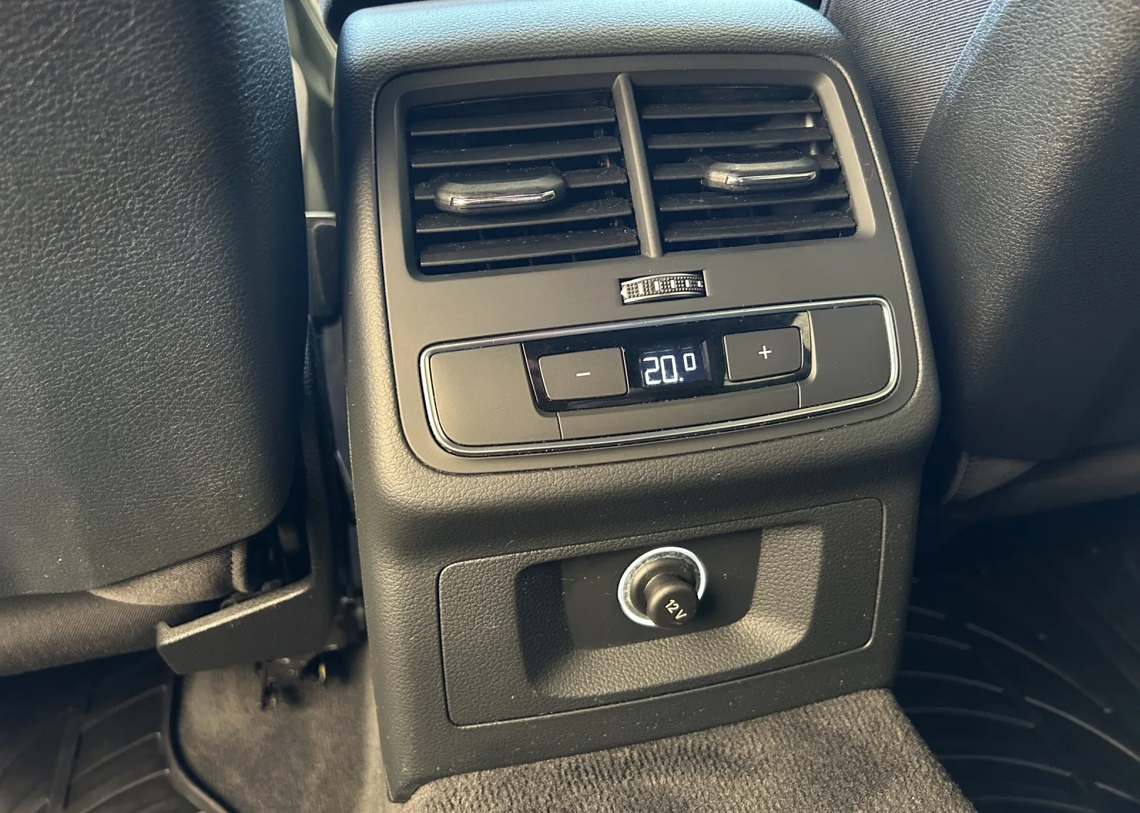 Zunanja slika - Audi A4 - Avant 2.0 TDI Quattro S tronic - 17