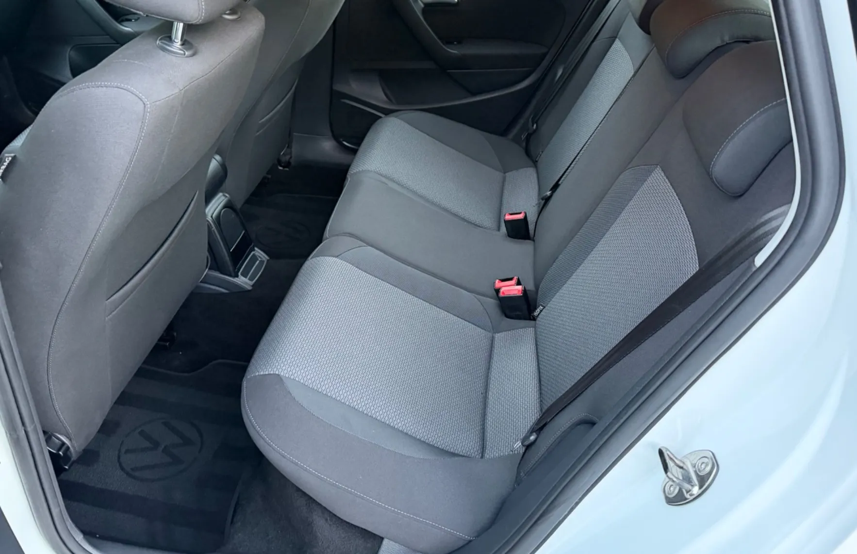 Zunanja slika - Volkswagen Polo - 1.4 TDI Highline PERLA BELA NAVI PDC ALU15 - 11