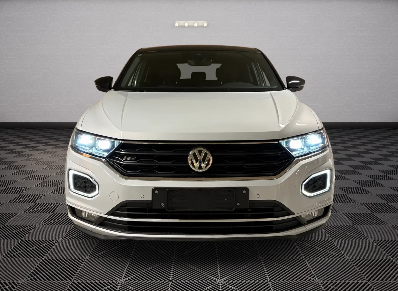 Zunanja slika - Volkswagen T-Roc - 1.5 TSI R LINE - 2