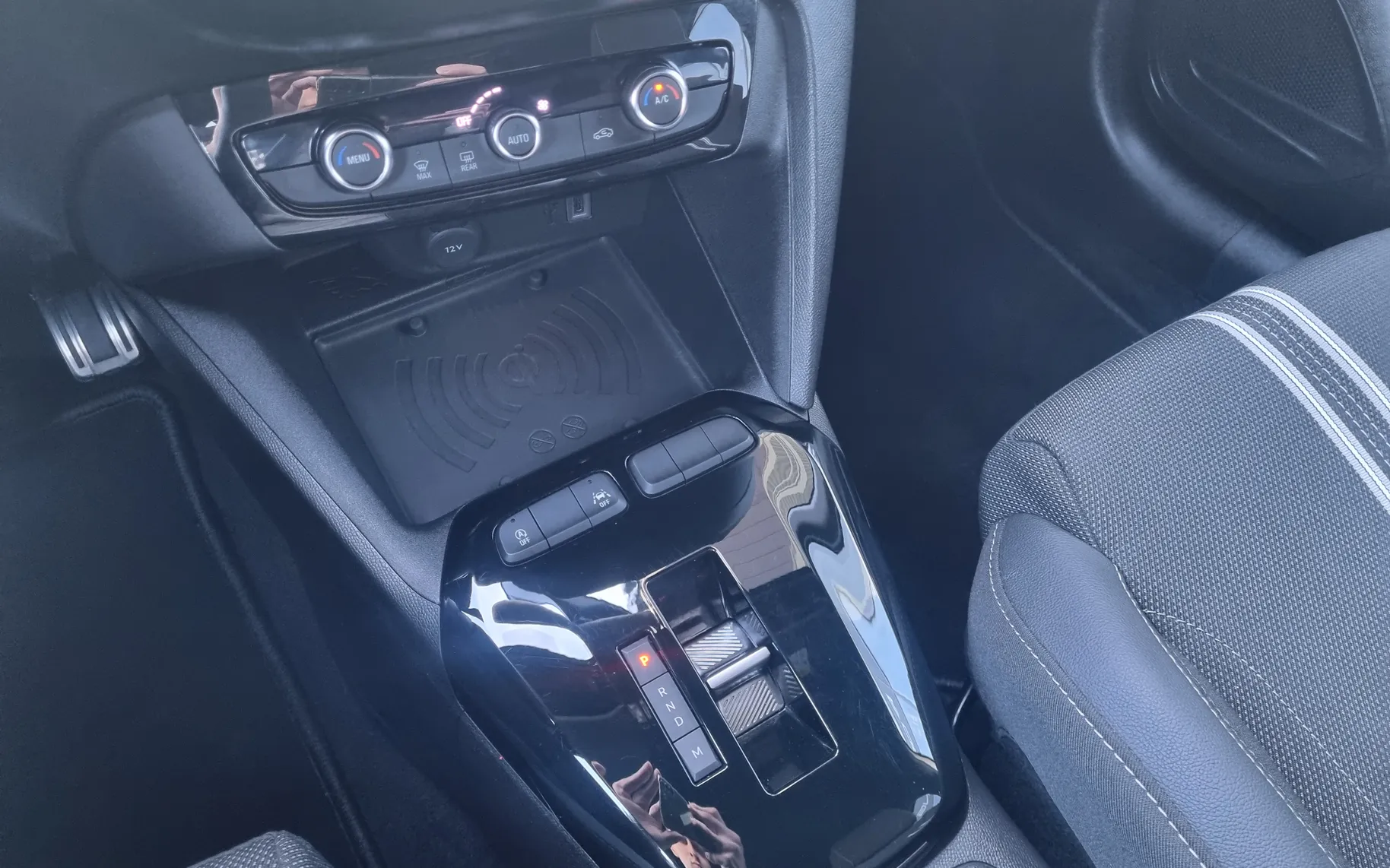 Zunanja slika - Opel Corsa - 1.2 Turbo Avtomatik - SAMO 12.199km - TOP OPREMA - 15
