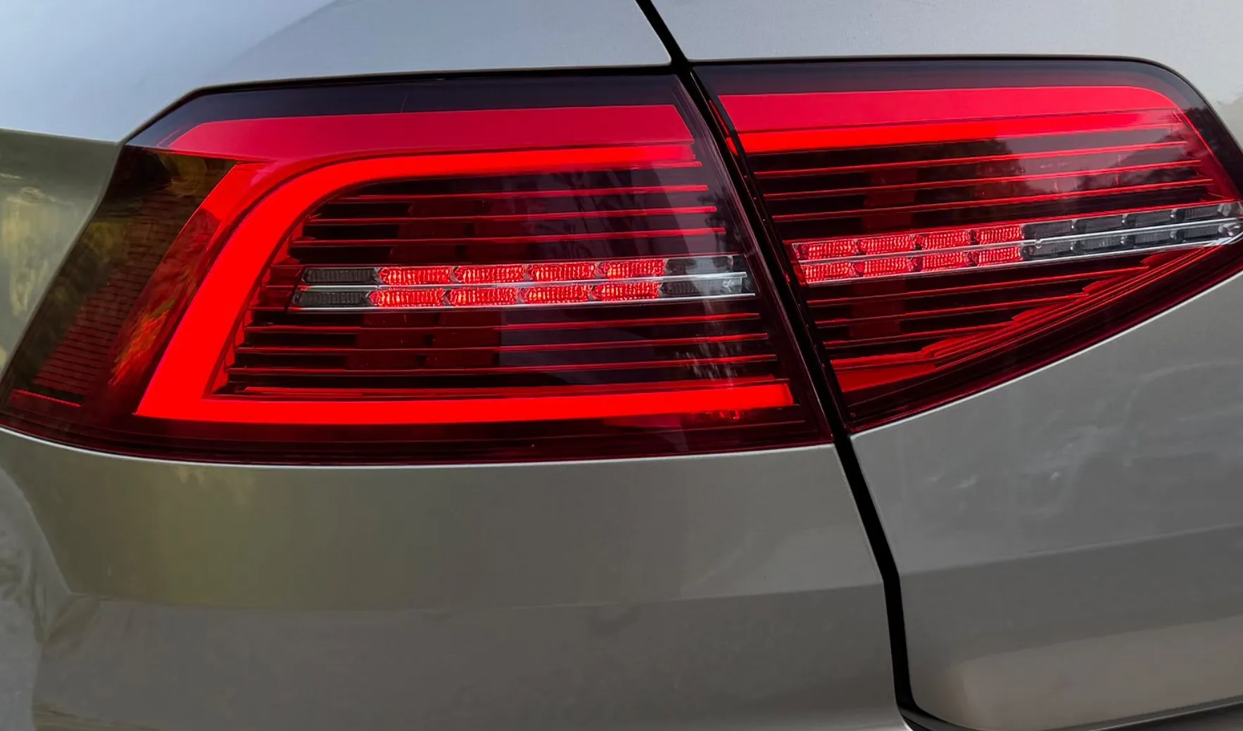 Zunanja slika - Volkswagen Passat - 2.0TDI Highline DSG VIRTUAL ACC FULL LED ALU19 - 8