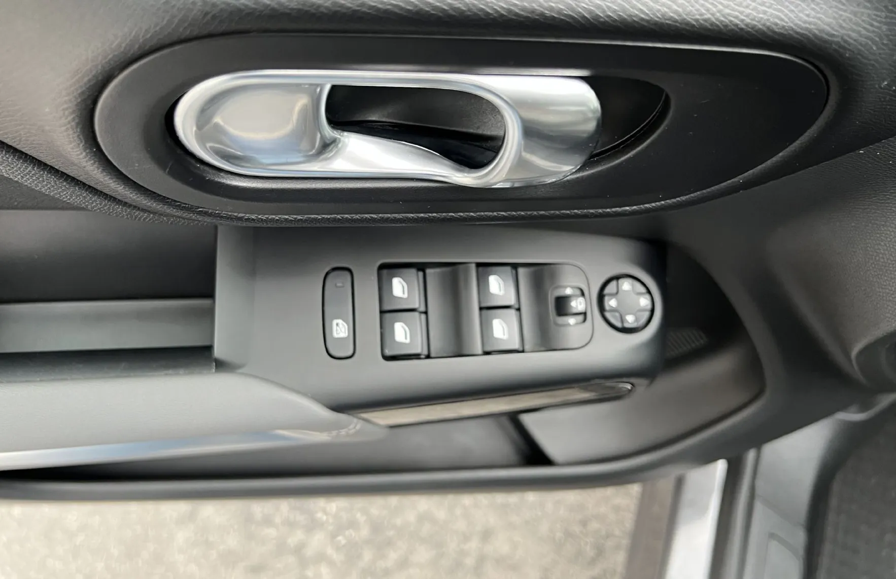 Zunanja slika - Citroën C5 Aircross - PureTech 130 servisna potrjena odličen garancija - 17